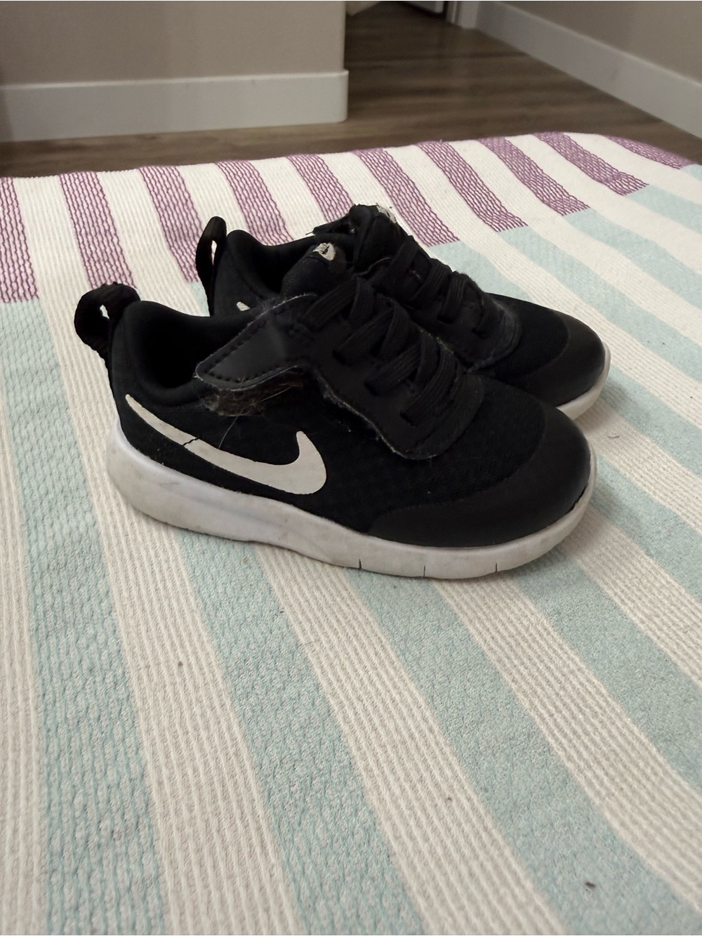 Nike Black and White Kids' Lightweight Sneakers